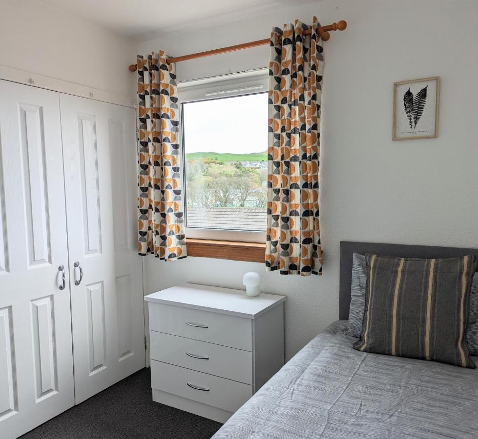 Loch Apartment